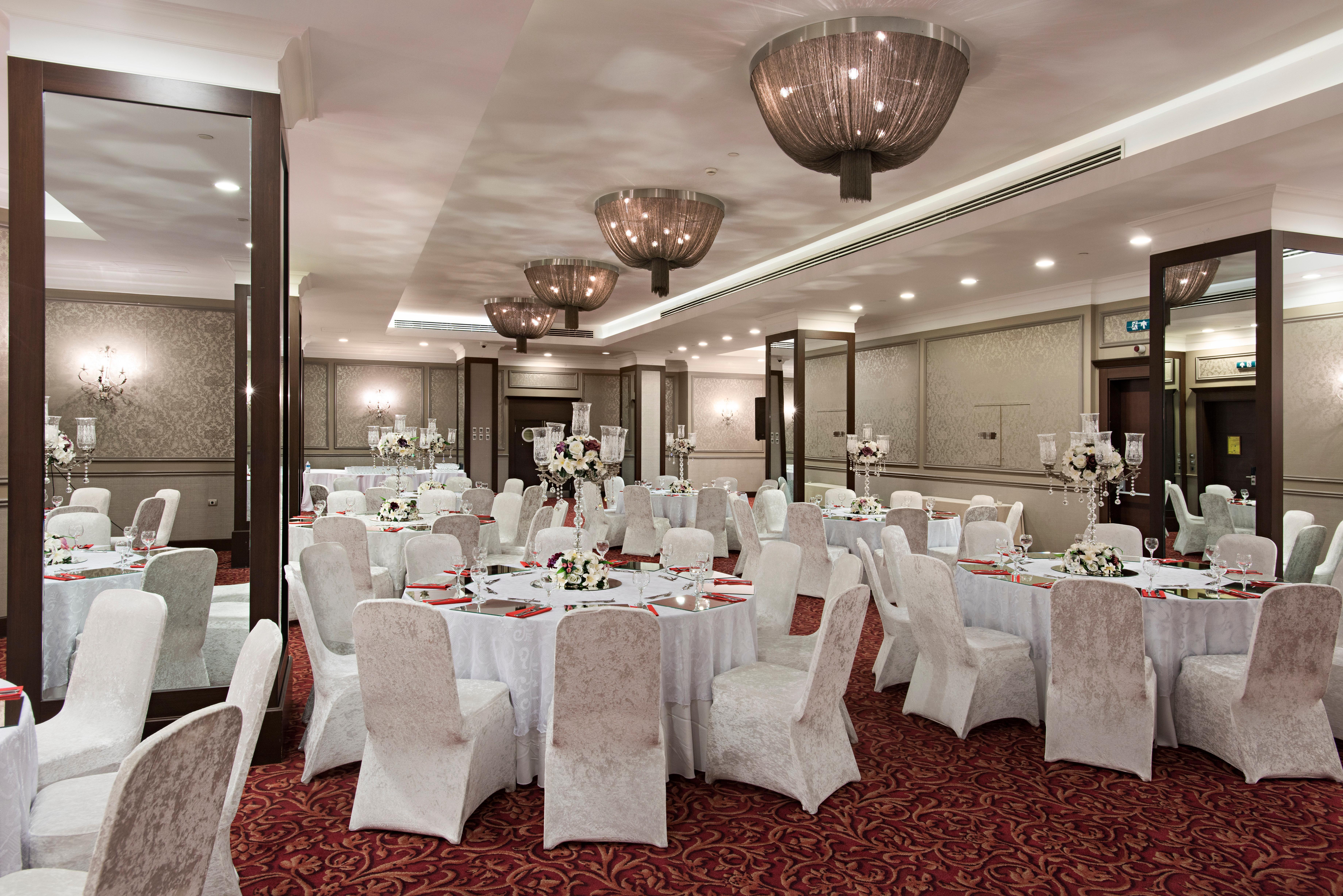 Отель Doubletree By Hilton Istanbul - Sirkeci Экстерьер фото
