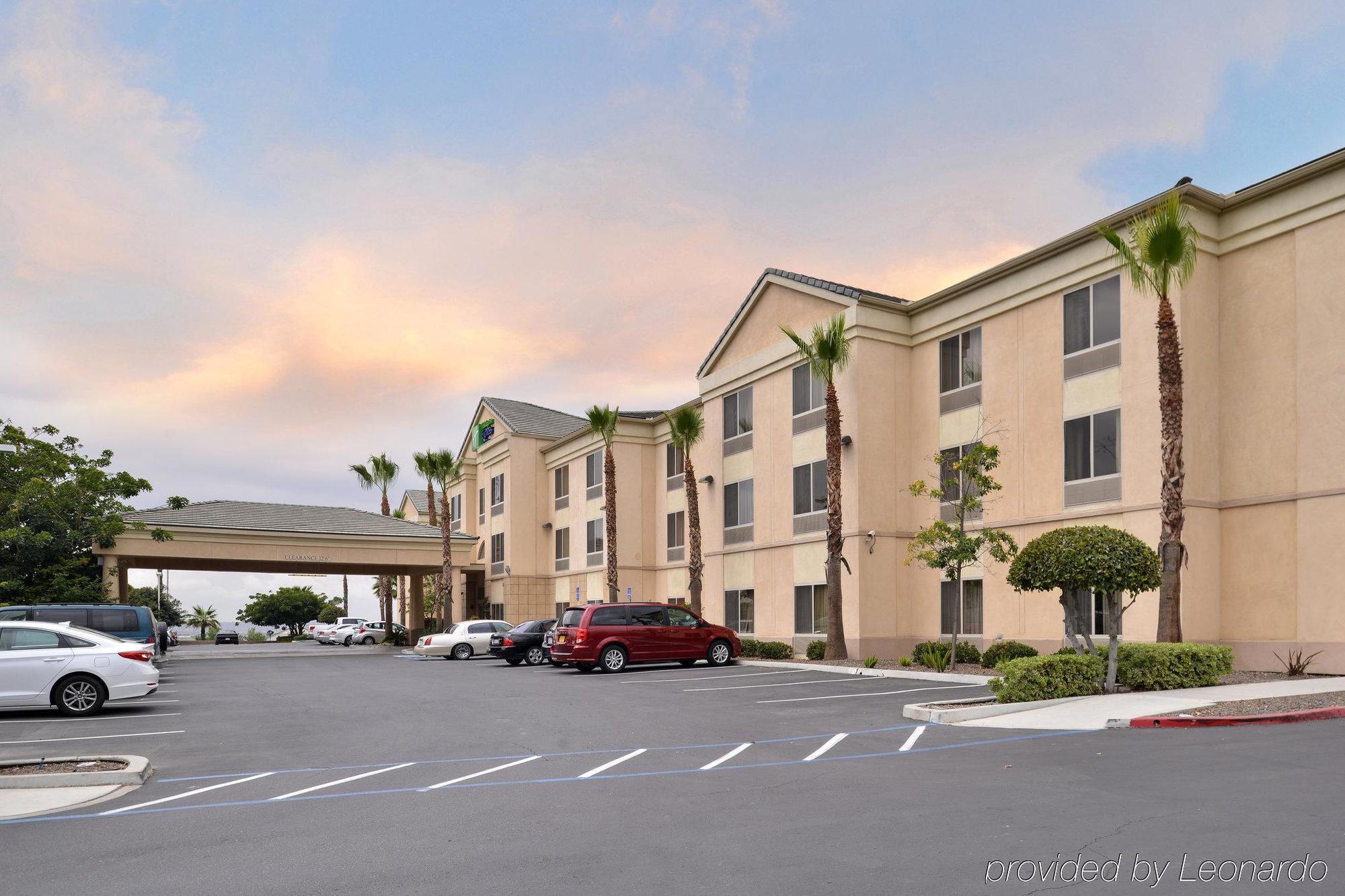 Holiday Inn Express San Diego - Otay Mesa, An Ihg Hotel Экстерьер фото