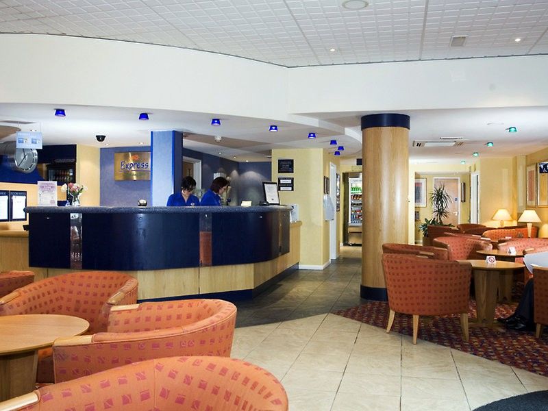 Holiday Inn Express Bath, An Ihg Hotel Экстерьер фото